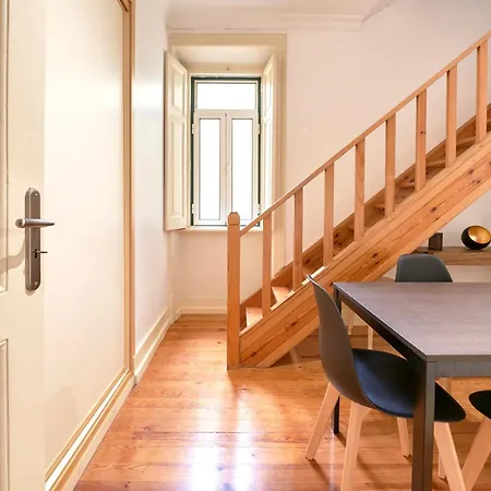 Private With Balcony In A Coliving - Pansiyon Lisboa