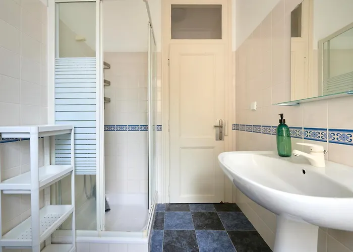 Private With Balcony In A Coliving - منزل للإقامة