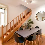 Private With Balcony In A Coliving - Privatunterkunft *