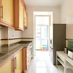 Private With Balcony In A Coliving - Homestay szállás