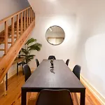 Private With Balcony In A Coliving - Privatunterkunft *