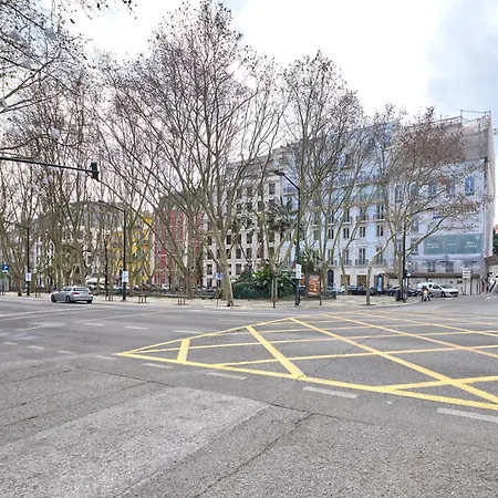 Private With Balcony In A Coliving - *