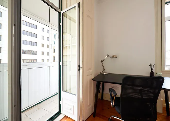 Private With Balcony In A Coliving - *