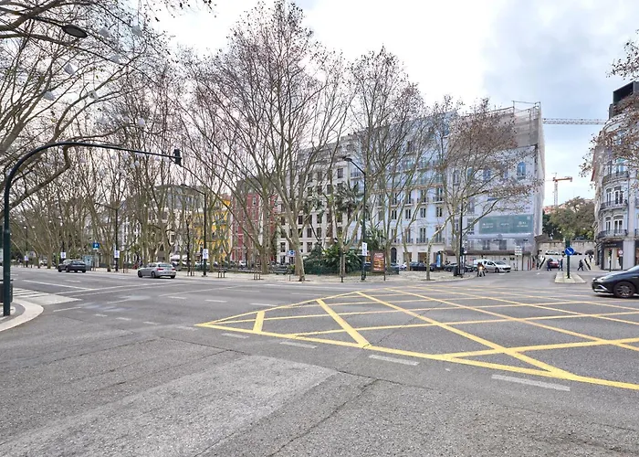 Private With Balcony In A Coliving - *